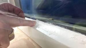 پاک کردن سیلیکون از روی شیشه