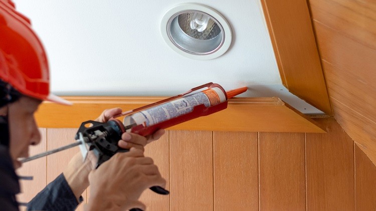 رایمند تجارت کاربرد چسب پلی اورتان در صنایع مختلف